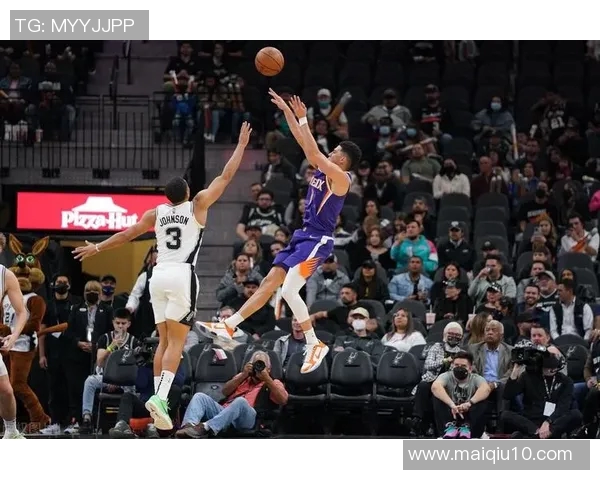 威少与小斯的巅峰对决谁能在赛场上笑到最后解析两位球员的风格与影响力 威少与小斯的巅峰对决谁能在赛场上笑到最后解析两位球员的风格与影响力